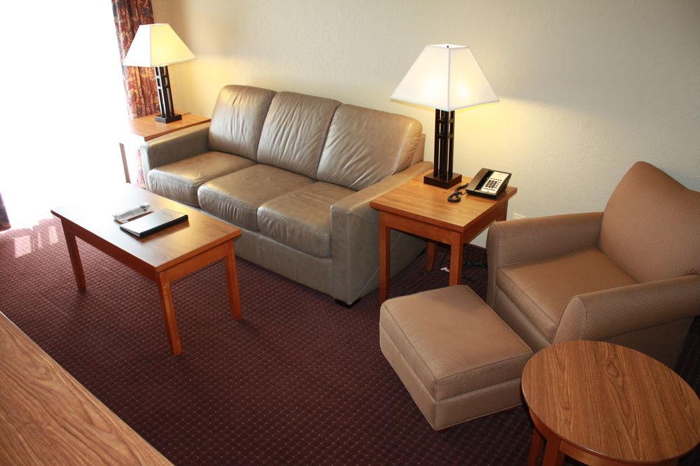 Hotel Western Norwester & Conference Centre 3*
